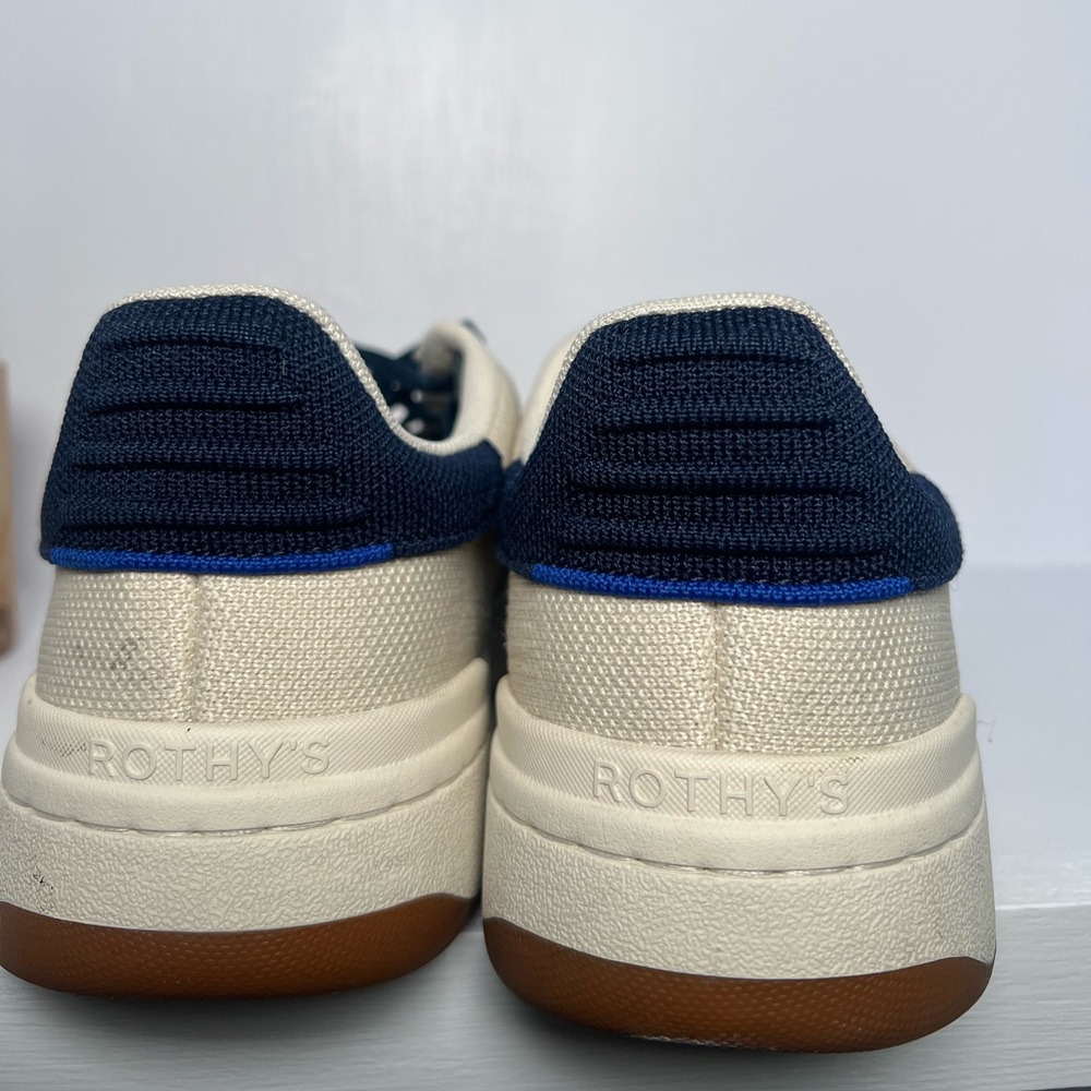 Men’s court sneaker | Rothys - Picture 2 of 5